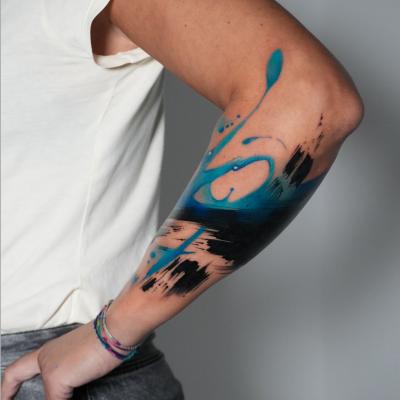 Blue abstract tattoo marco encre 